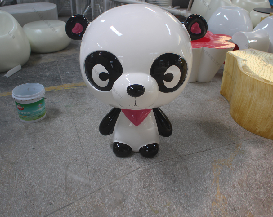 小(xiǎo)熊貓雕塑